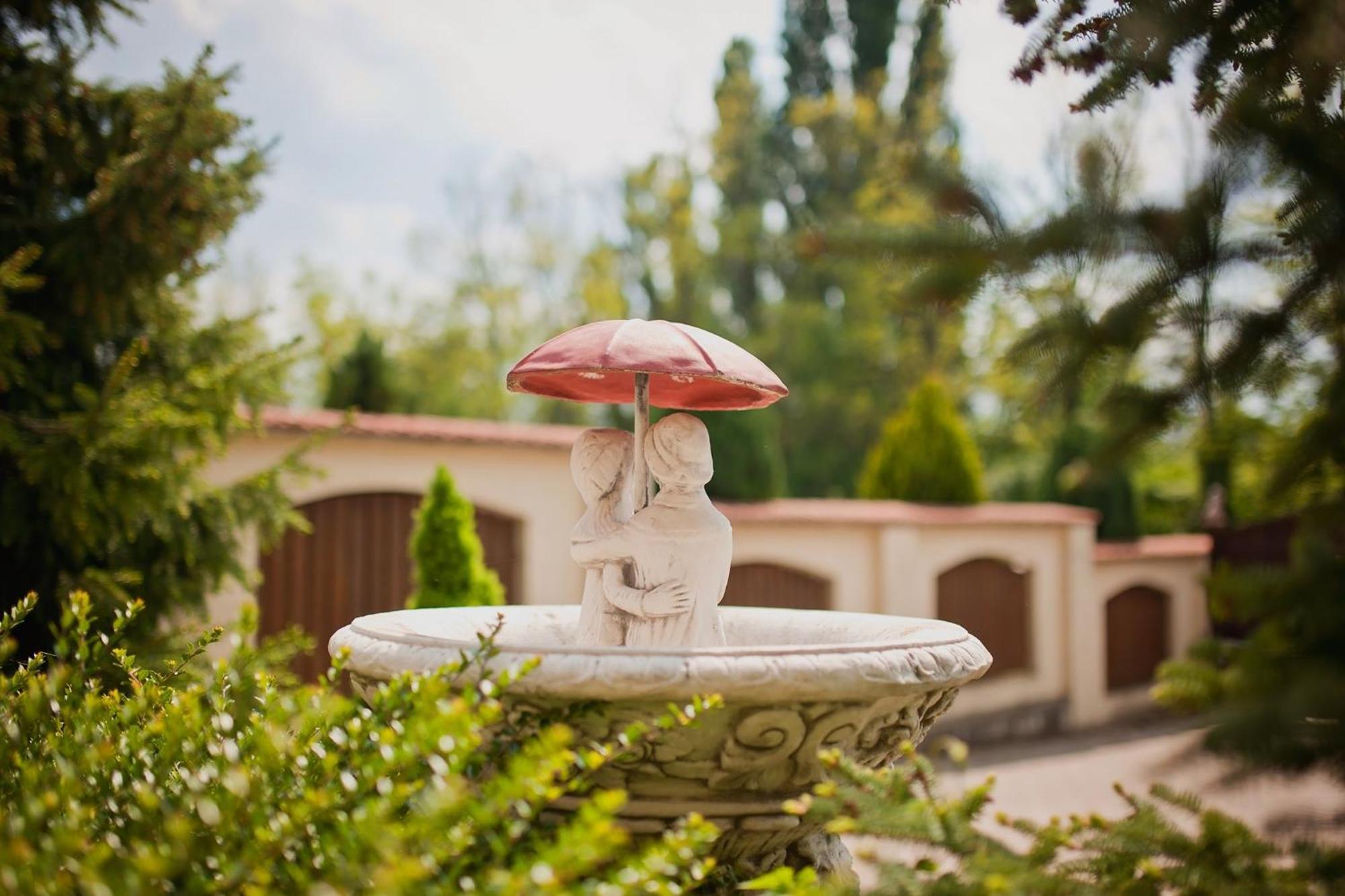 Villa Psenek Banka Экстерьер фото